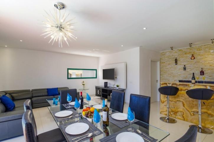 Spacious Private Villa & Private Heated Pool - Villa Sunshine Costa Teguise Εξωτερικό φωτογραφία