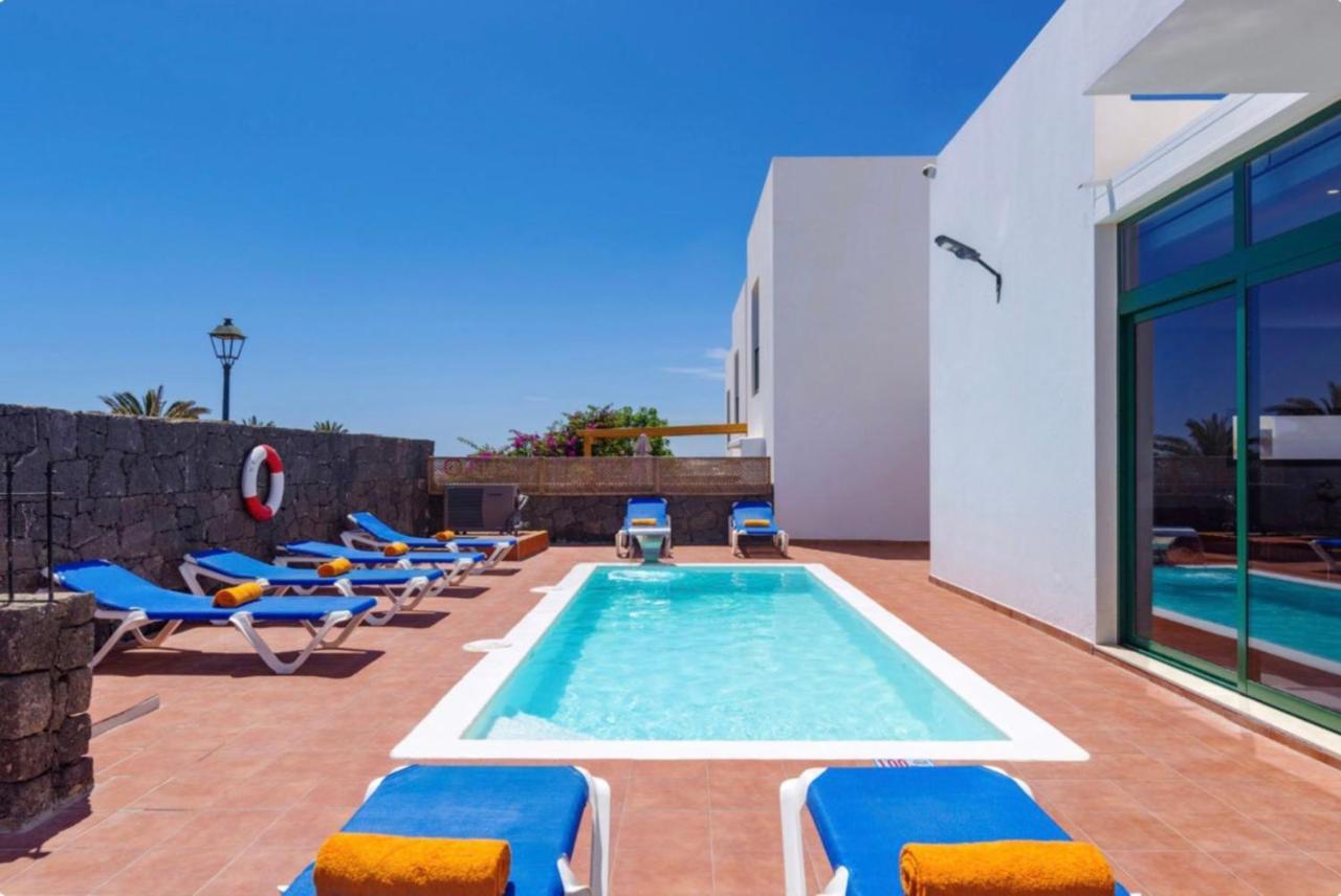 Spacious Private Villa & Private Heated Pool - Villa Sunshine Costa Teguise Εξωτερικό φωτογραφία